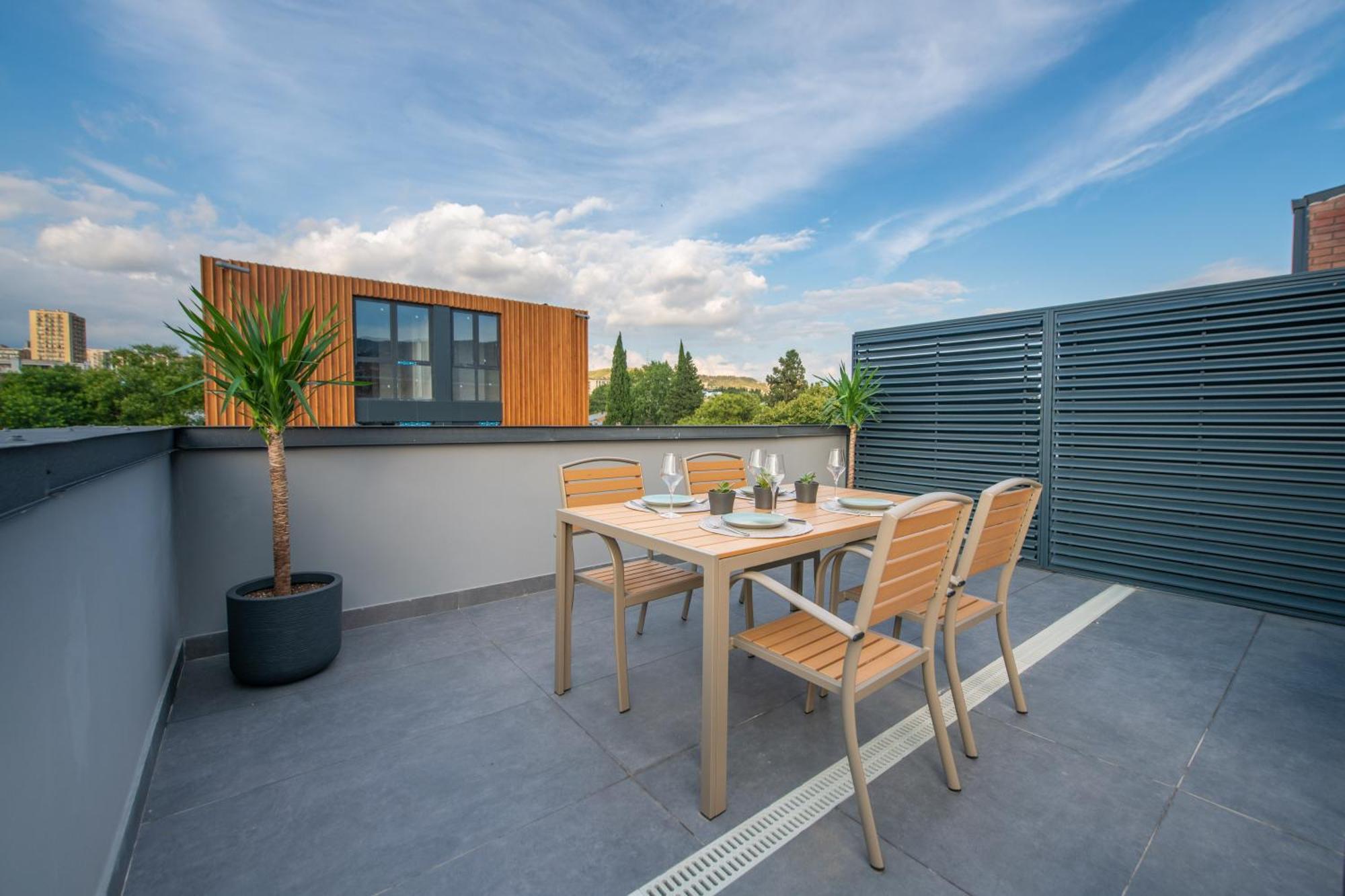 Qstay Gratus Tbilisi Exterior photo