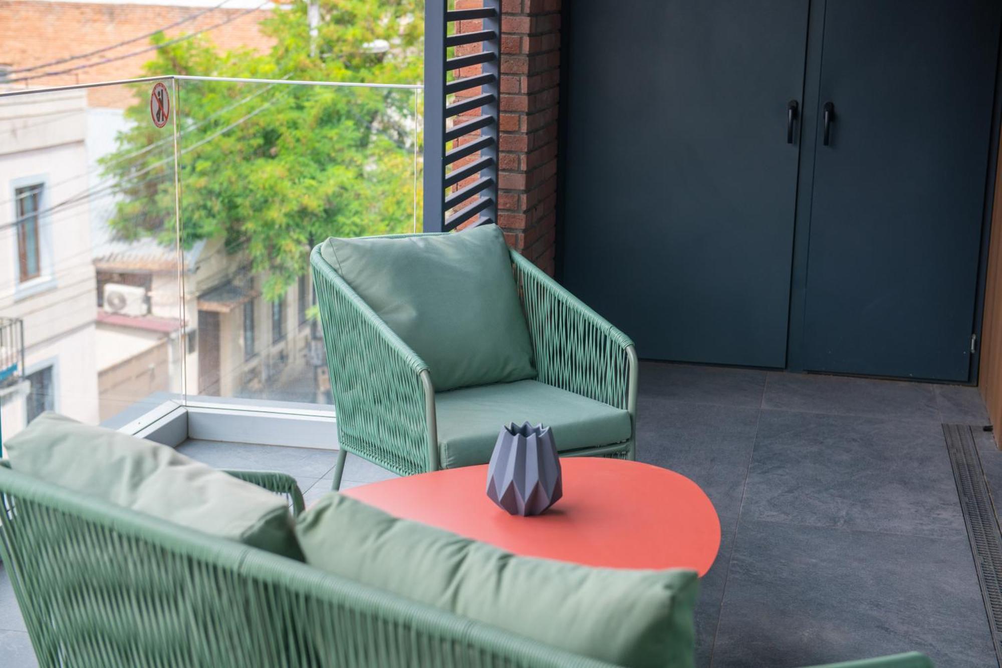 Qstay Gratus Tbilisi Exterior photo