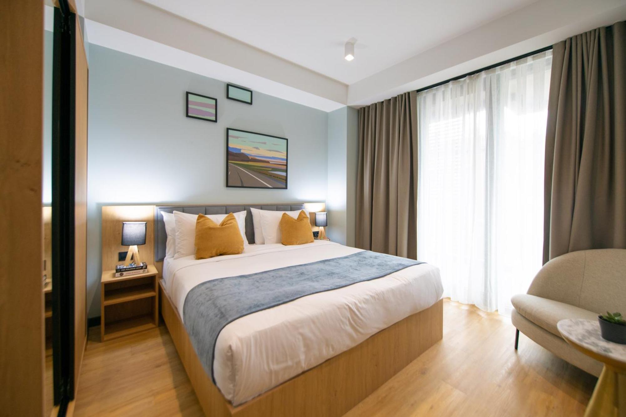 Qstay Gratus Tbilisi Exterior photo